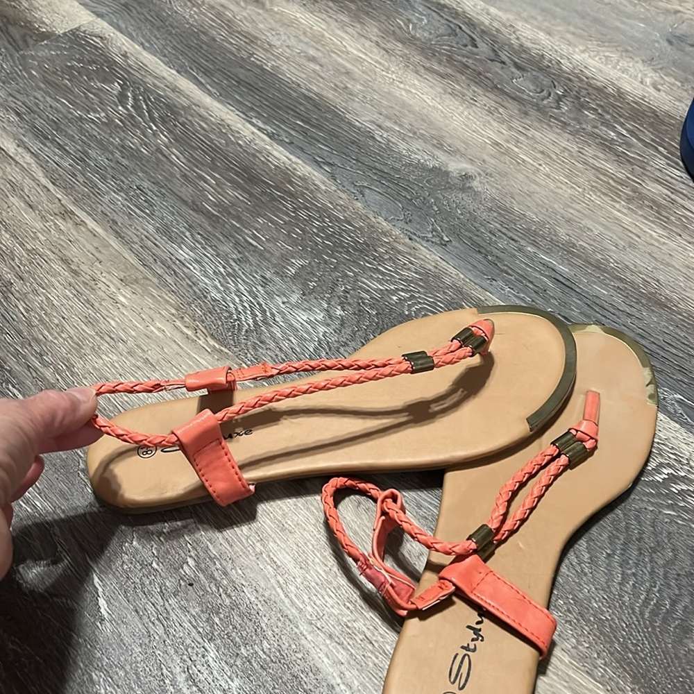 Styluxe Sandals - Picture 4 of 4